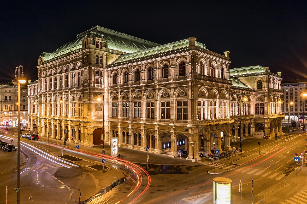 Vienna State Opera at night