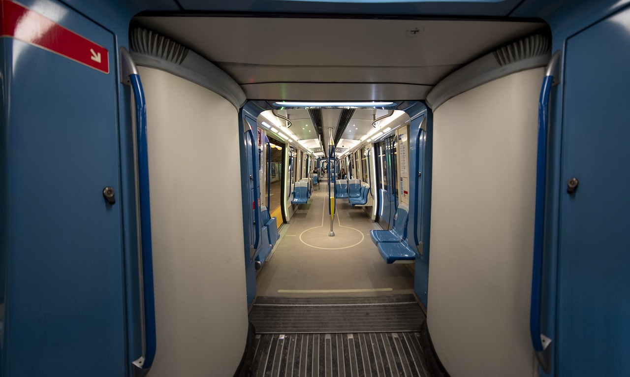Montreal metro station architecture