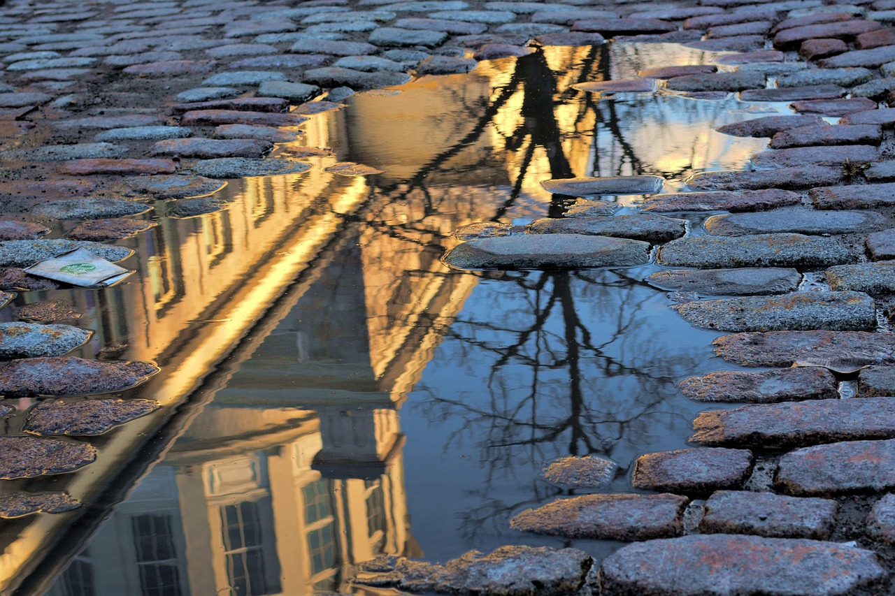 Old Montreal historic street
