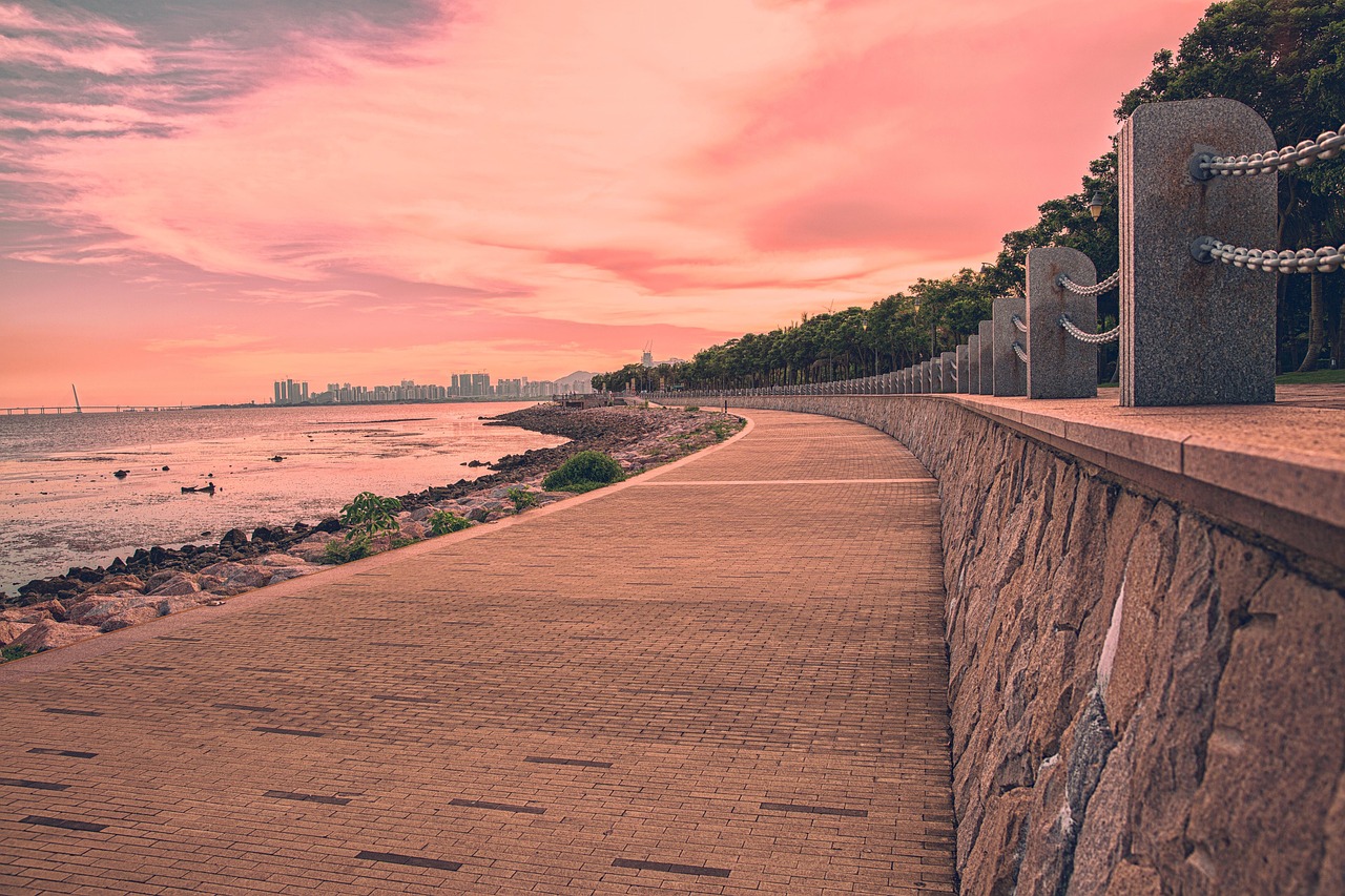 Shenzhen Bay Park waterfront