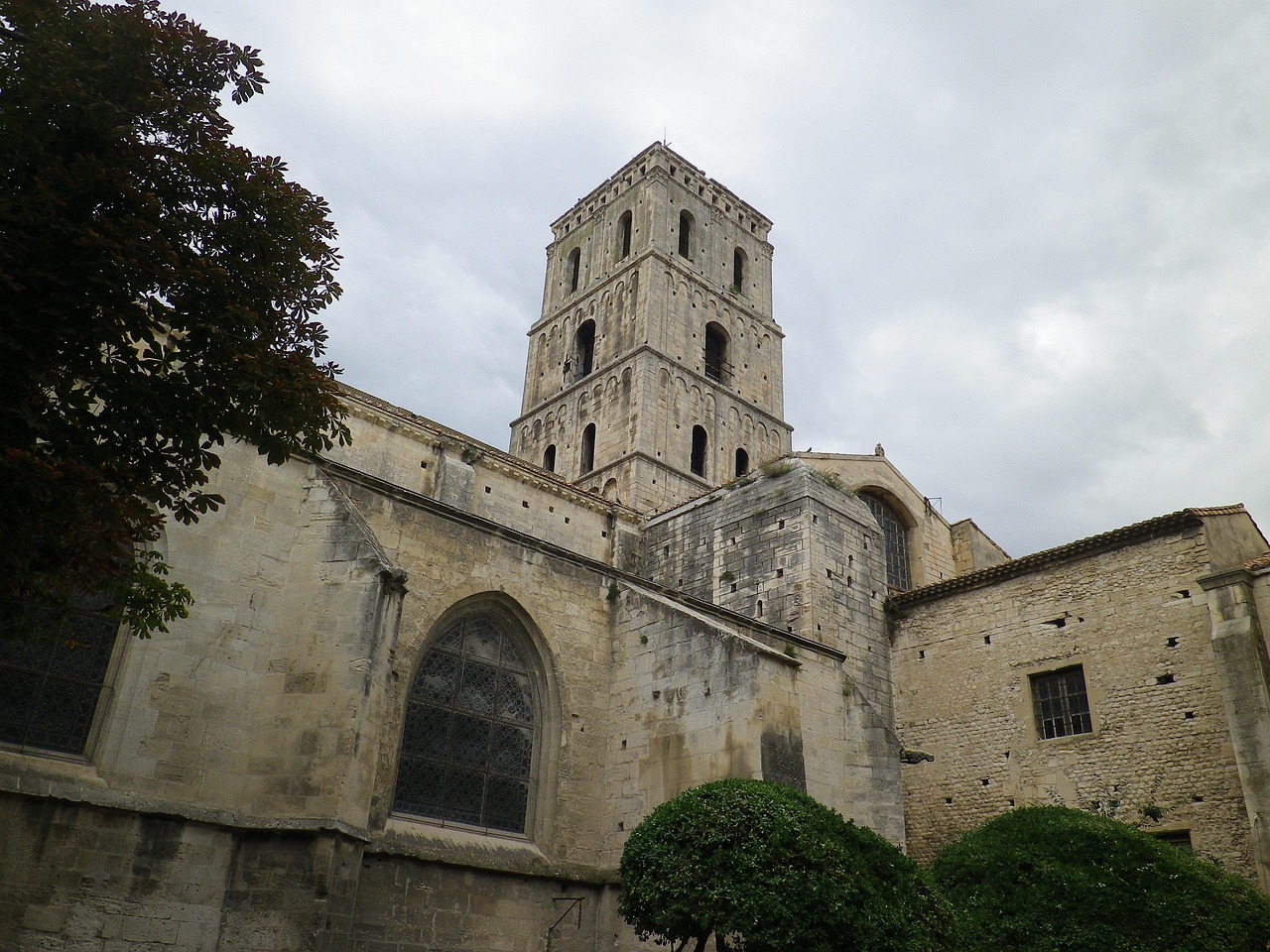 Saint-Trophime Cloister in Arles