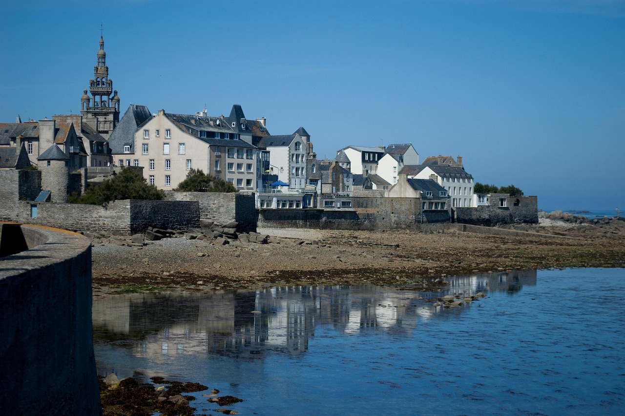 Roscoff harbor at low tide