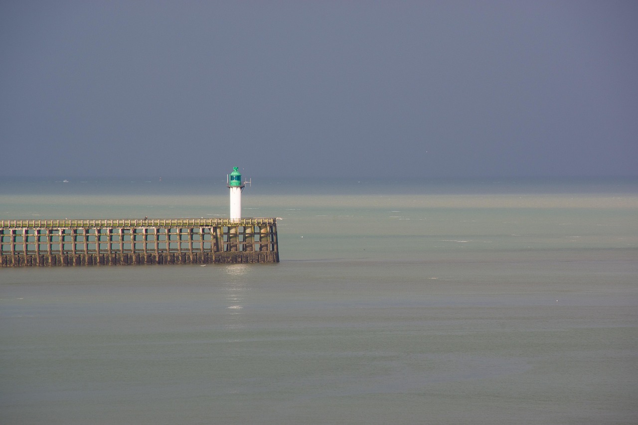 Calais Lighthouse