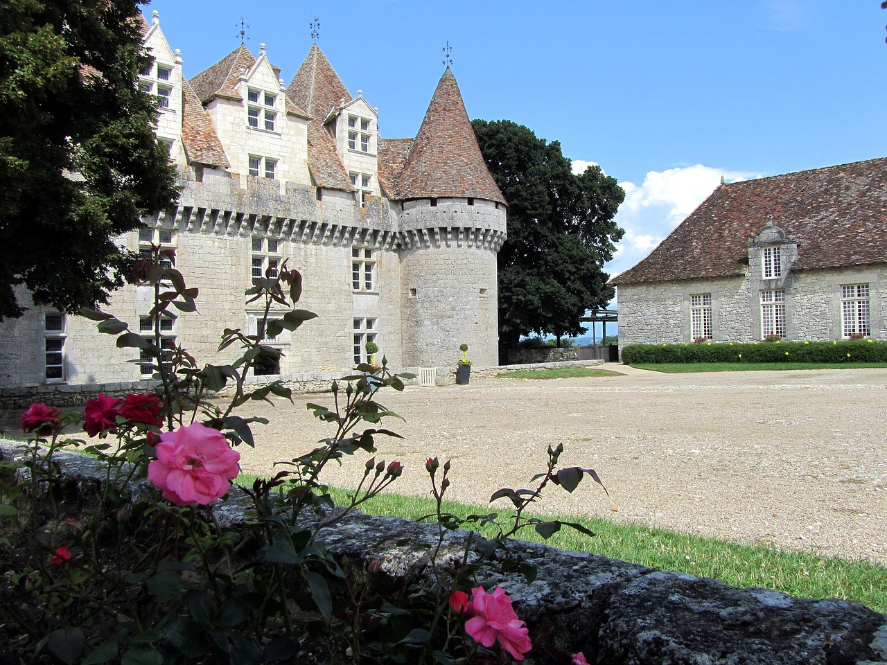 Monbazillac vineyards near Bergerac in Dordogne
