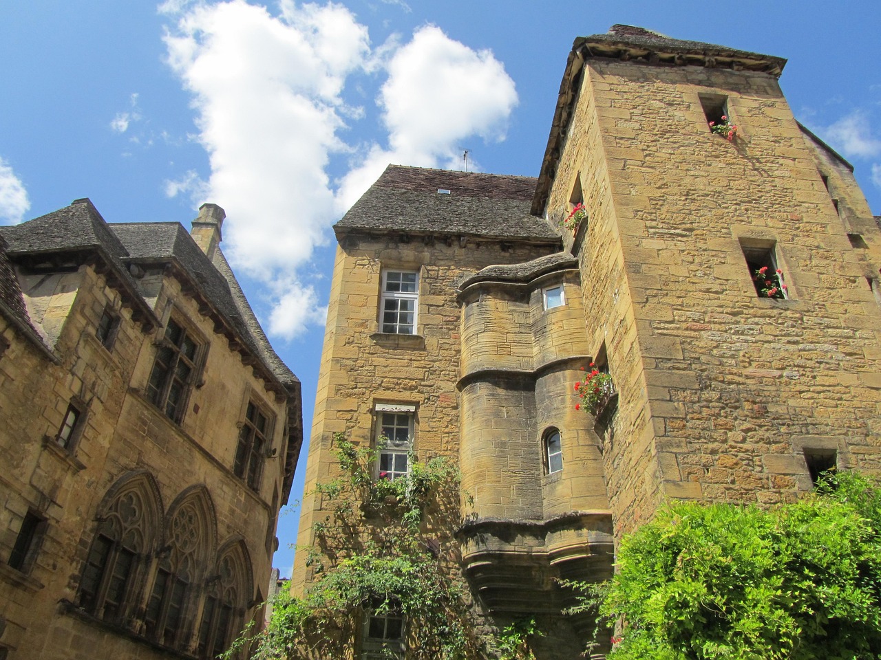 Sarlat-la-Canéda medieval town square at dusk