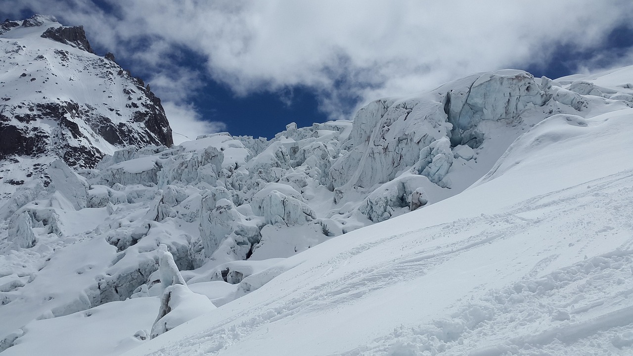 Mer de Glace glacier winding through the valley below Montenvers