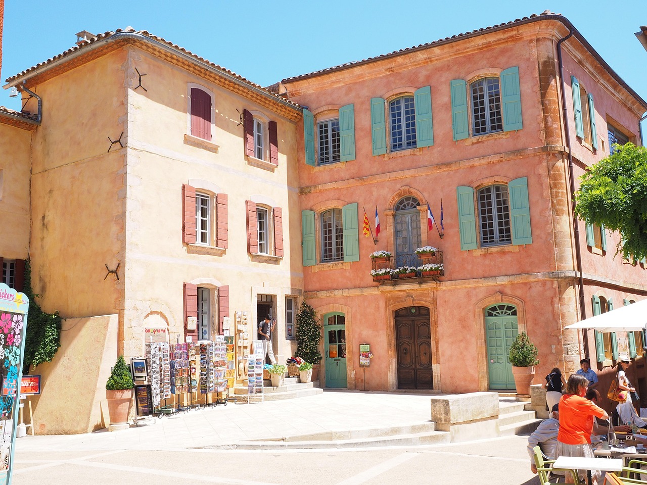 Town center of Apt near Roussillon with market stalls