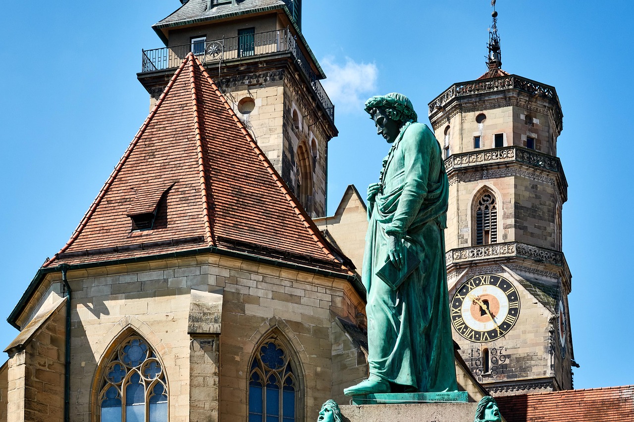 Schillerplatz, Stiftskirche and Altes Schloss in Stuttgart