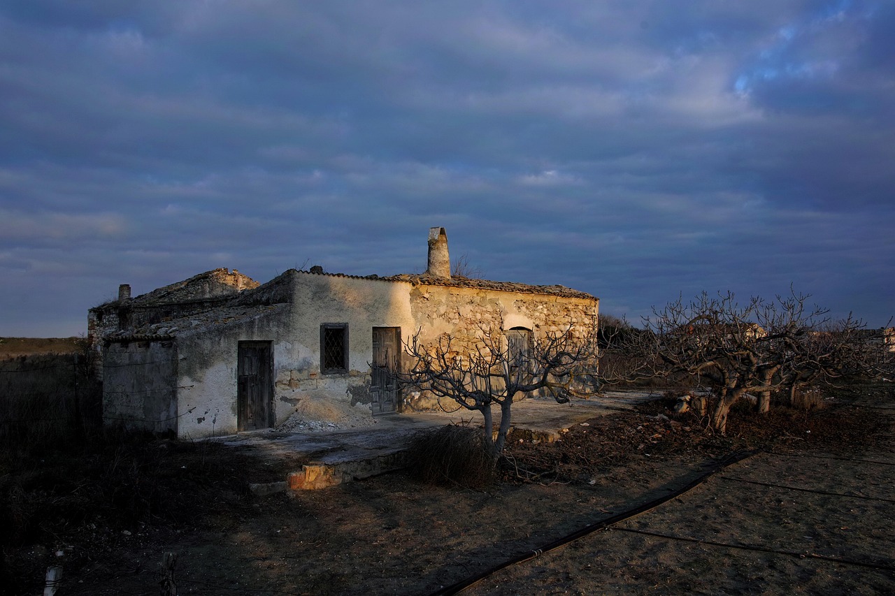 Traditional masseria farmhouse in the Puglia countryside