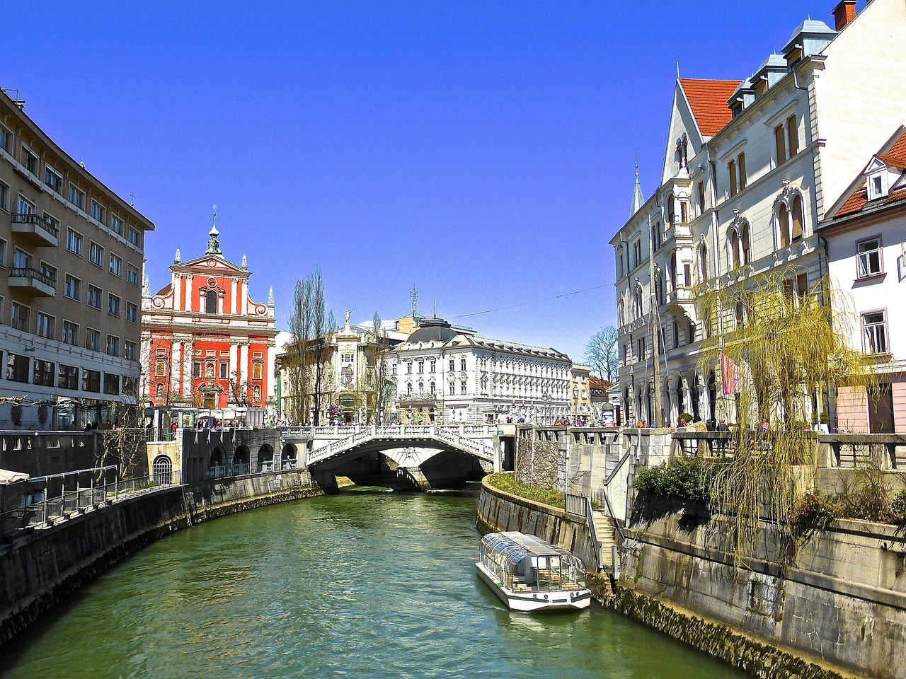 Colorful buildings in Ljubljana old town