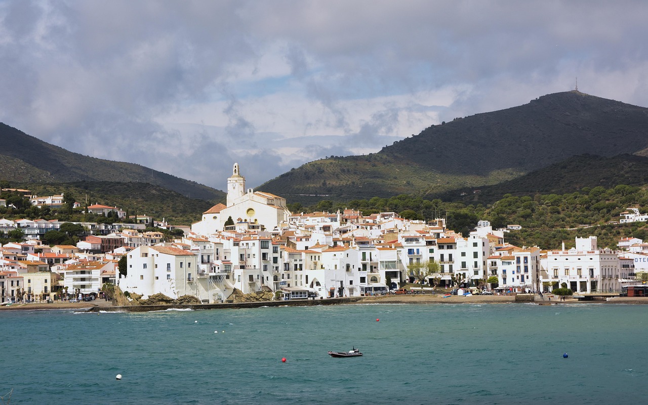 Cadaqués white village and bay