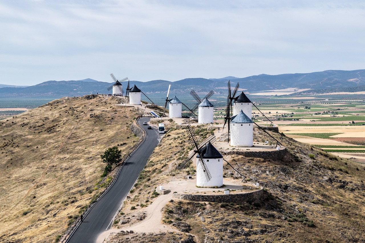 Windmills and castle at Consuegra near Toledo