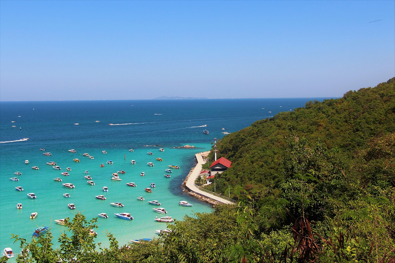 Koh Larn island beach near Pattaya
