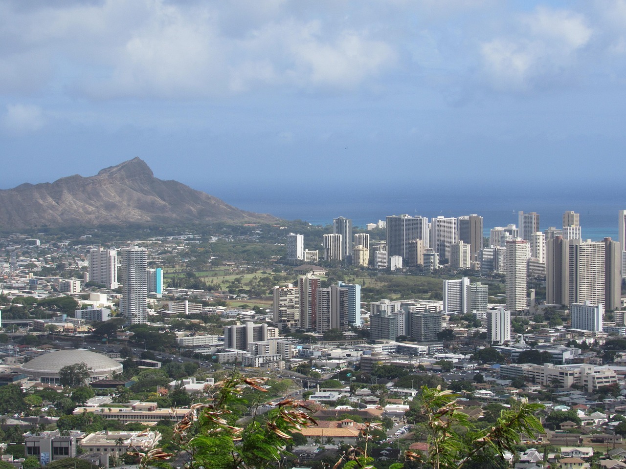 Honolulu skyline with Waikiki and Diamond Head