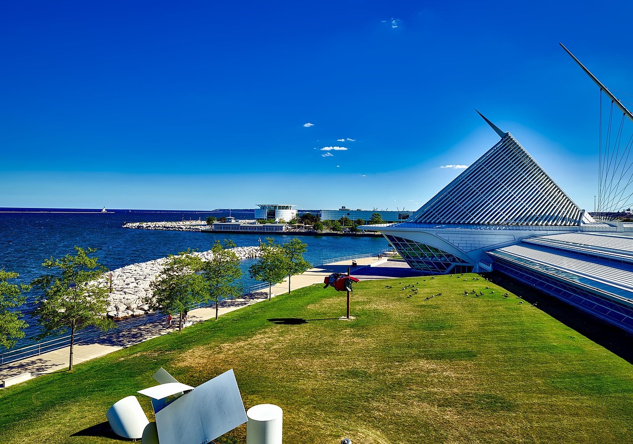 Milwaukee Art Museum with its iconic wings along the lakefront