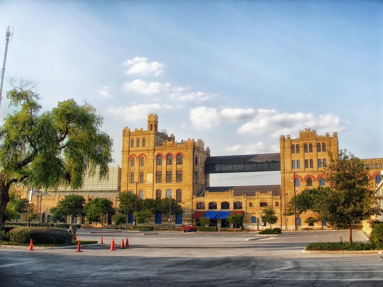 San Antonio Museum of Art building
