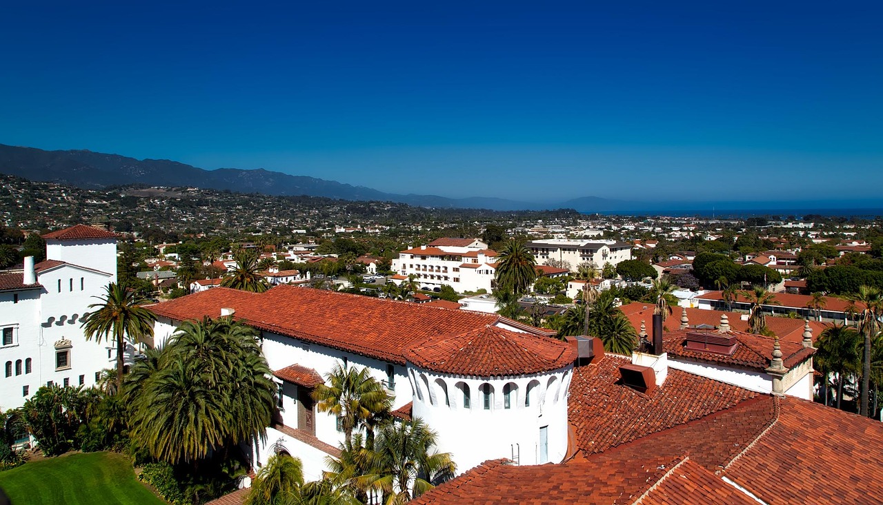 Santa Barbara mountains and hiking trails