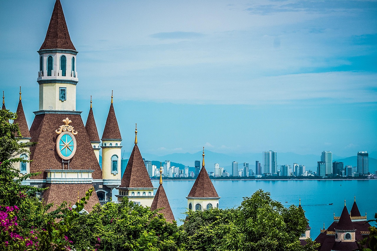 VinWonders Nha Trang theme park and cable car